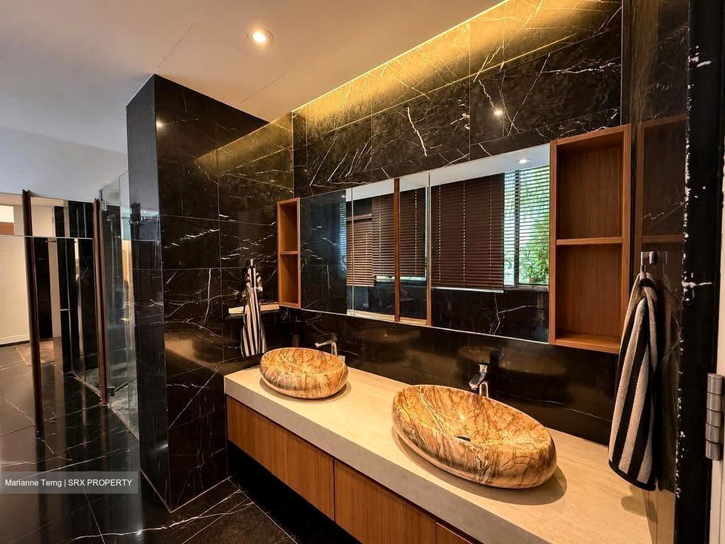 Serangoon Garden Estate (D19), Semi-Detached #625388311